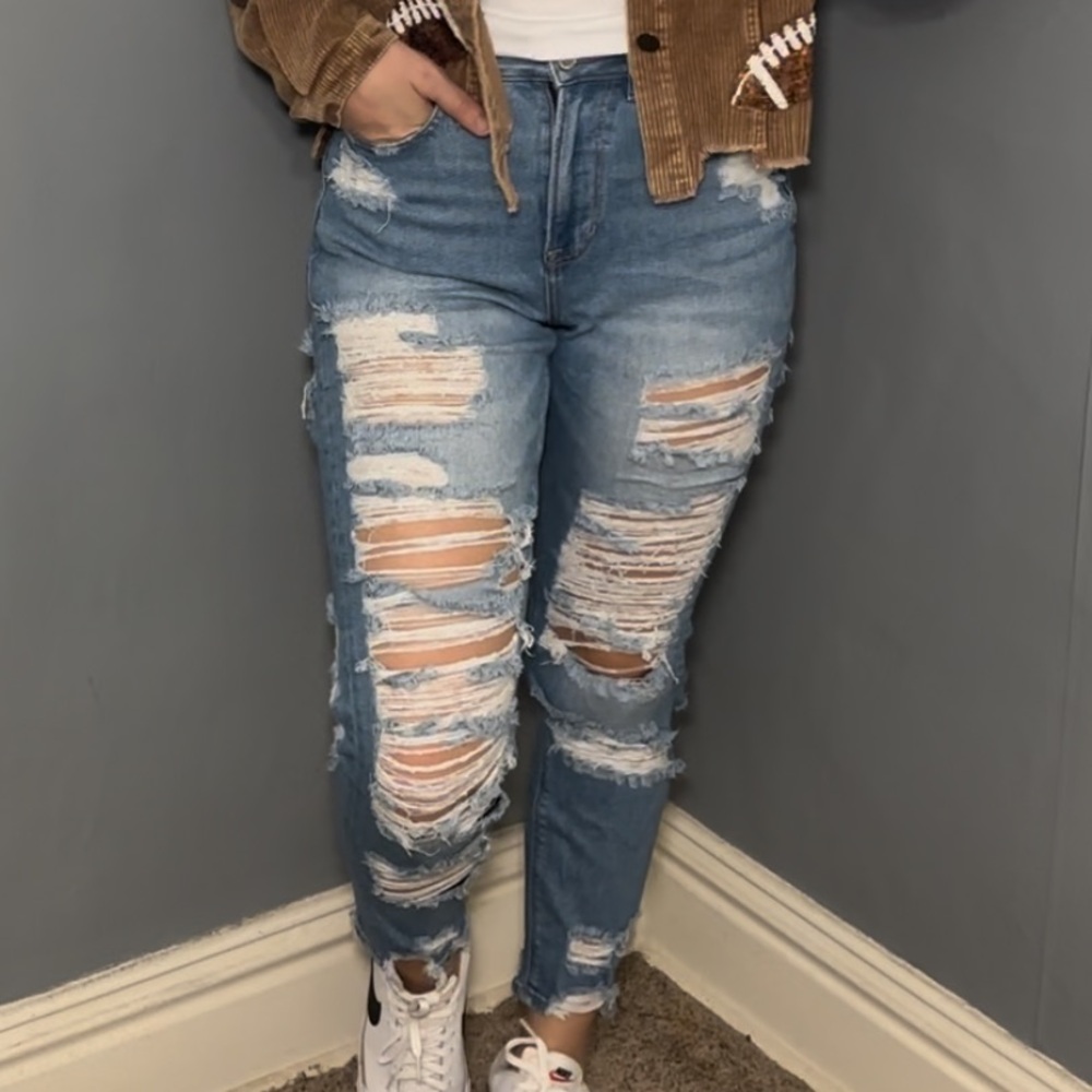 American Eagle Outfitters Distressed High Rise Stretch Mom Jeans